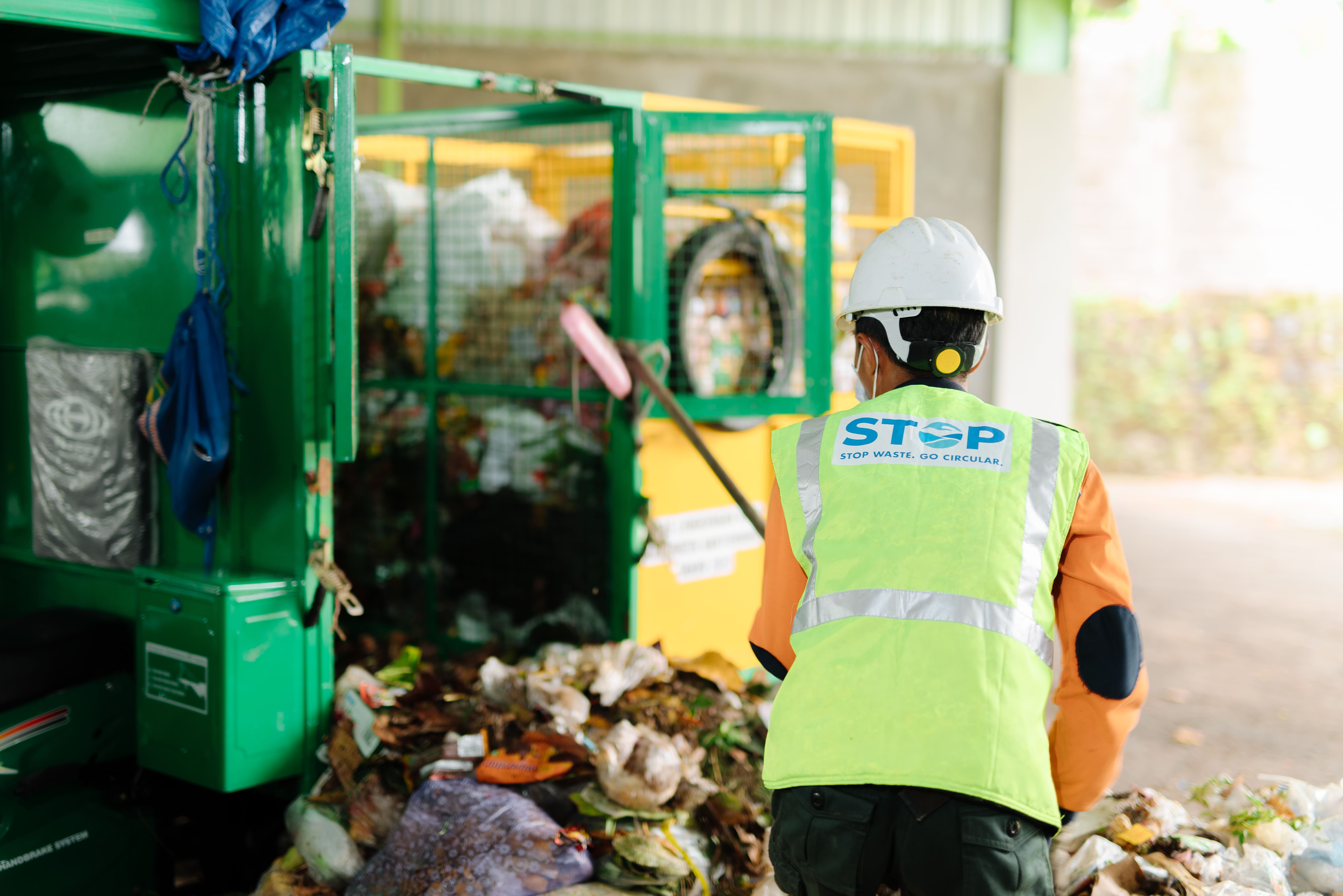 Proses pemilihan sampah